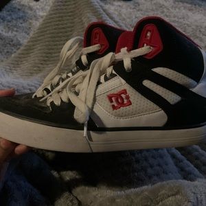 DC men’s high tops Size 8.5
